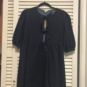 Chic Navy Dress with Bow Accents